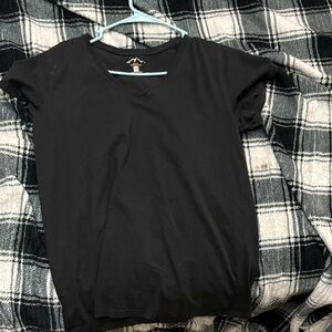 Women's Black V-Neck Short Sleeve Tee